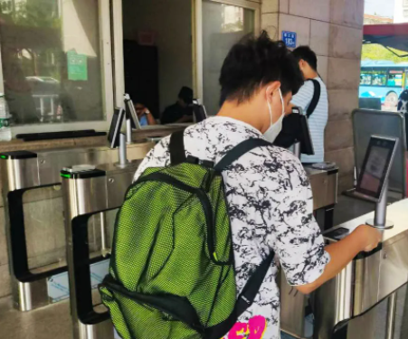 多校区复学联动困难？完美数联混合云助力高校实现智能管控！(图1)